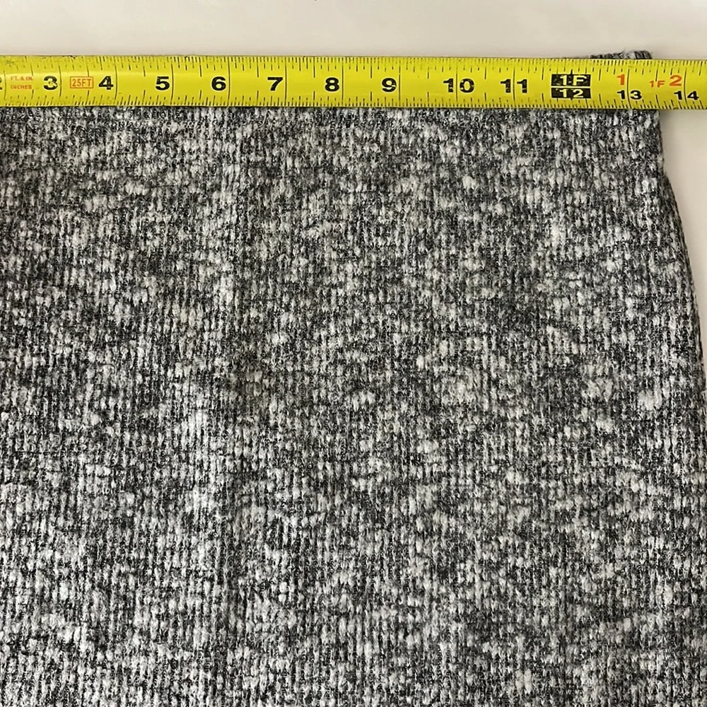 EXPRESS Ribbed Soft Stretchy Skirt - Picture 8 of 9